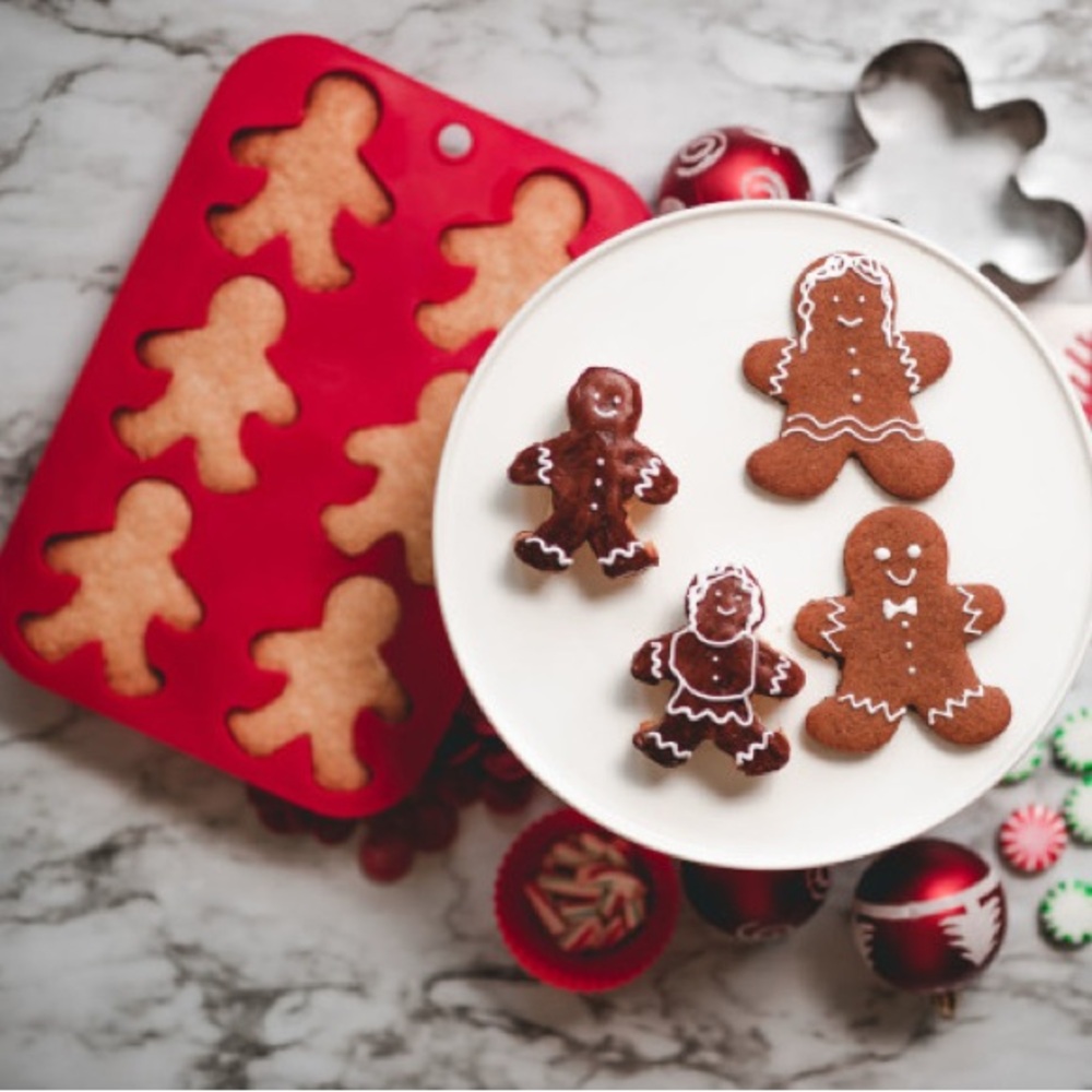 New🌟Handstand Kitchen Gingerbread Man Baking Set